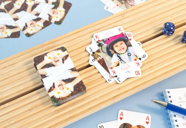 Speelkaarten met gepersonaliseerde voor- en achterkant